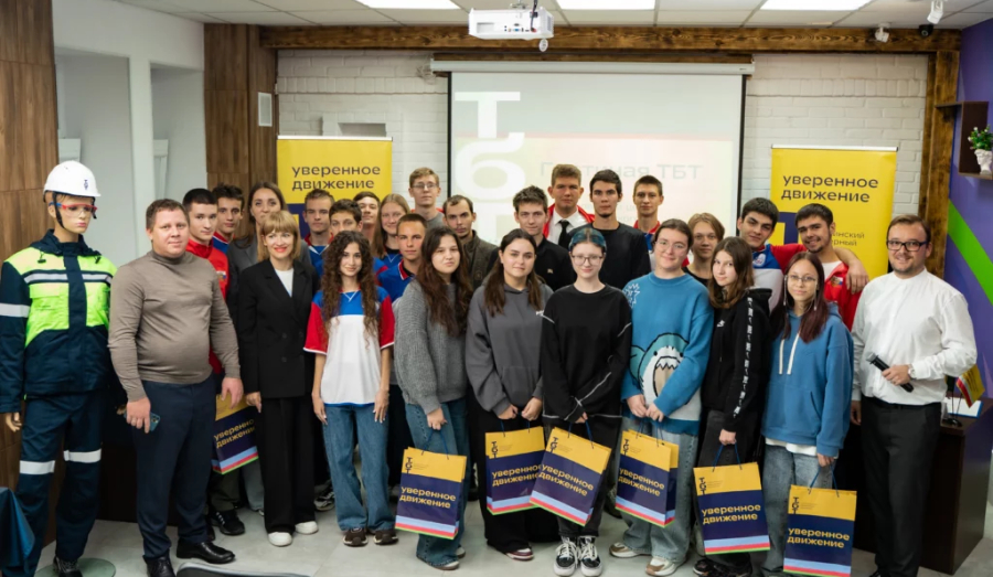 Туапсинский балкерный терминал знакомит молодежь с производством в рамках &quot;Года открытых дверей&quot;