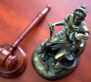 Суд взыскал более 5,7 млн рублей с владельца затонувшего у берегов Туапсе судна