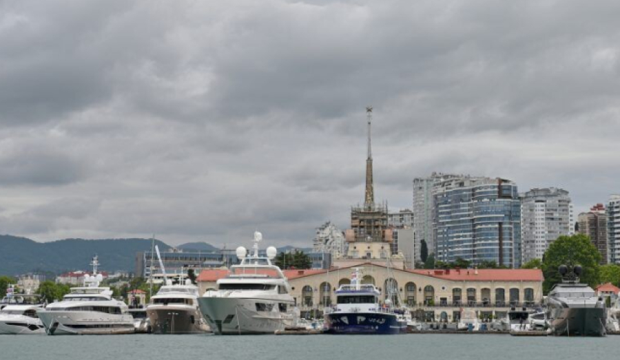 «Глухой звук, как взрыв, и здание шаталось»: сочинцы описали землетрясение в своих домах